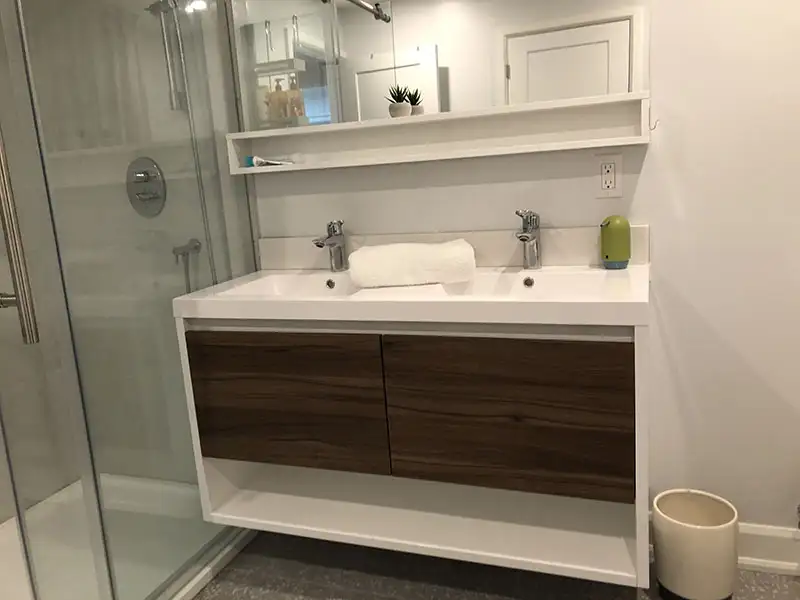 Bathroom cleaned by Northern Country Cleaning